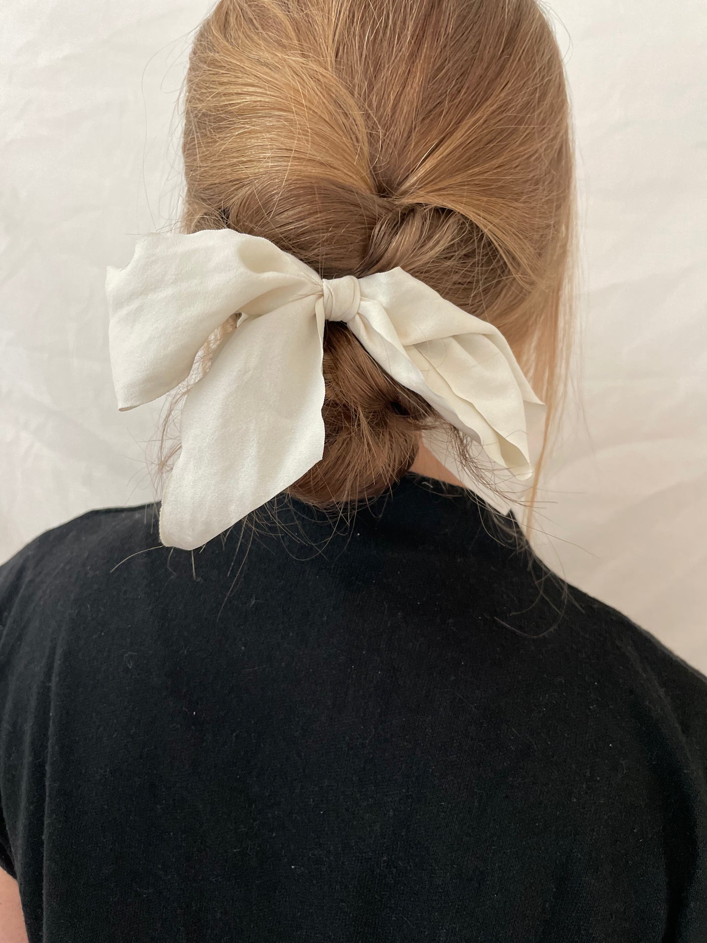 Watercolor Print + Wavy Beige Ribbon